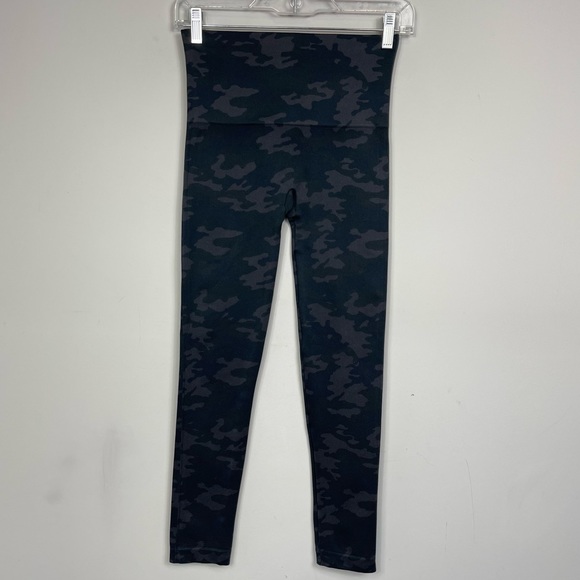 Spanx Look At Me Now Camo Seamless Cropped Leggings M Ankle Length High Rise - Picture 5 of 12